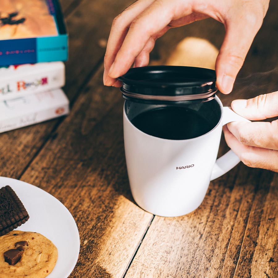 Hario To Go Becher mit Deckel 300ml in Grau